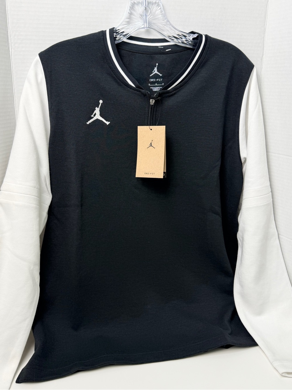 Jordan Women’s Dri-FIT Long Sleeve Top Black White Size M NWT $85 ✅